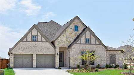900 Quail Hollow Avenue Denton, TX 76210