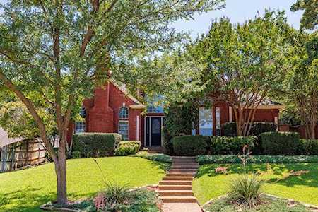 2817 Kingswood Drive Grapevine, TX 76051