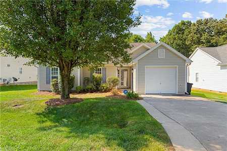 6150 Salem Place Drive Clemmons, NC 27012