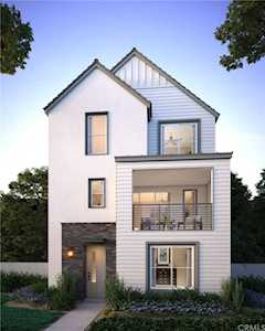 201 Lynx St Irvine, CA 92618