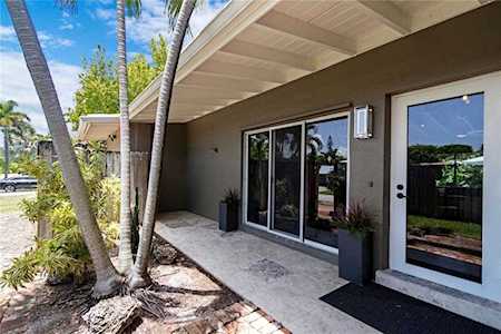 1809 NE 28th Drive Wilton Manors, FL 33306