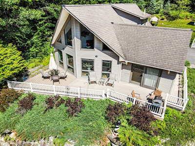 124 Lakeshore Dr Belgrade, ME 04917