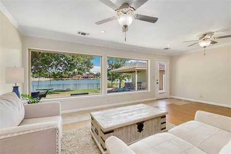 6329 Riviera Drive North Richland Hills, TX 76180