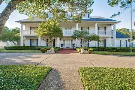 927 Green Tree Lane Duncanville, TX 75137
