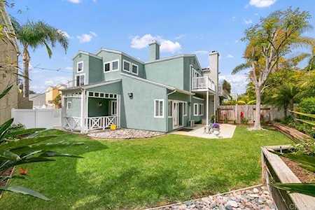 216 Triton Circle Encinitas, CA 92024