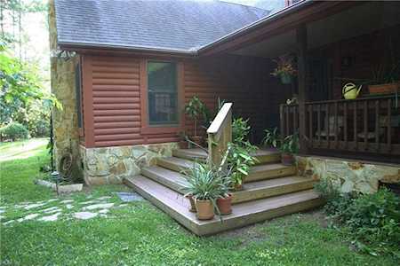 1910 Hallmark Way Chesapeake, VA 23323