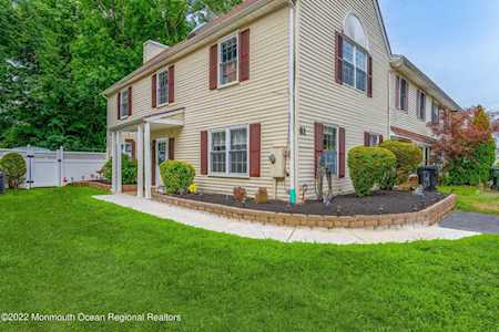 81 Fieldcrest Way Hazlet, NJ 07730
