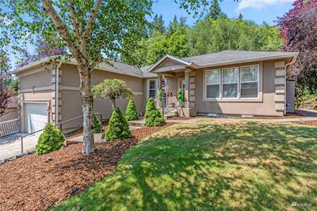237 W Beacon Hill Dr Longview, WA 98632