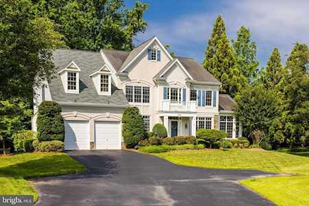 7369 Hunters Oak Ct Springfield, VA 22150