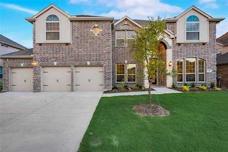 534 Dehaviland Lane Fate, TX 75087
