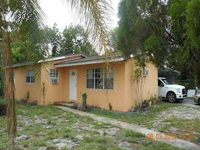 1124 NW 19th St Fort Lauderdale, FL 33311