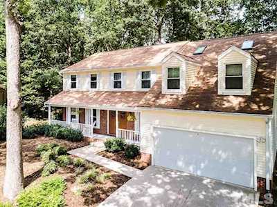 102 Old Bellows Court Raleigh, NC 27607