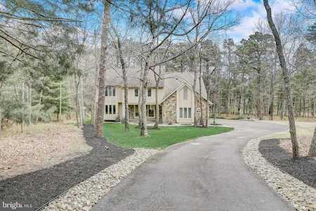 8 Persimmon Ct Medford, NJ 08055