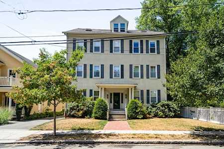 234 Lakeview Ave #1 Cambridge, MA 02138