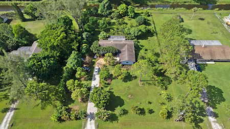11416 N 42nd Road The Acreage, FL 33411