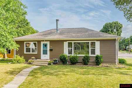 329 W 7th St Mankato, MN 56001