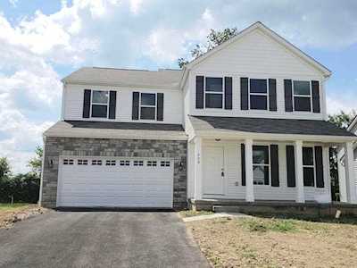 429 Oakland Hills Loop Commercial Point, OH 43116