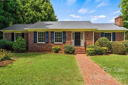 804 W 6th St Newton, NC 28658