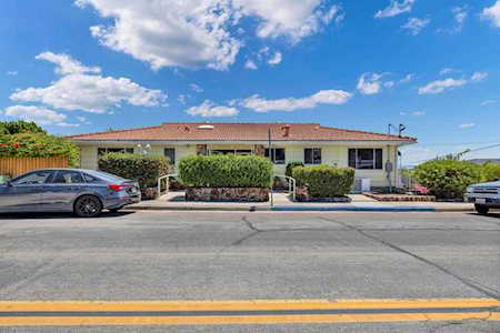 3267 Bunker Hill St. San Diego, CA 92117