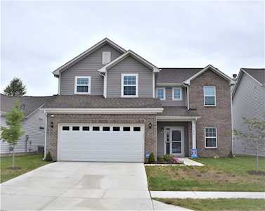 974 Cass Dr Franklin, IN 46131