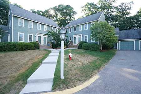 21 Brookdale Cir #21 Shrewsbury, MA 01545