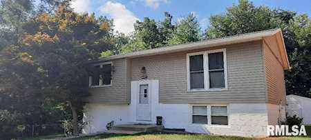 4101 W Courtland St Peoria, IL 61615