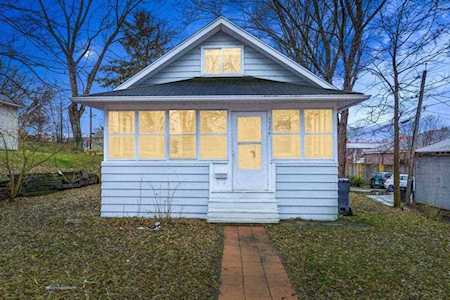 1326 Stillwater Avenue Saint Paul, MN 55106