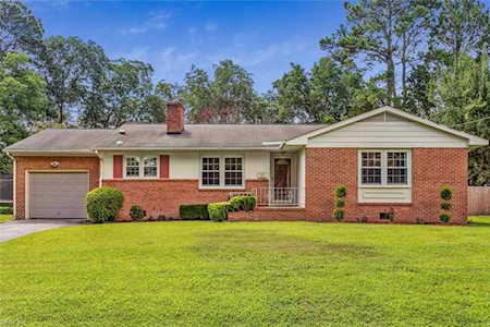567 Viking Dr Newport News, VA 23602