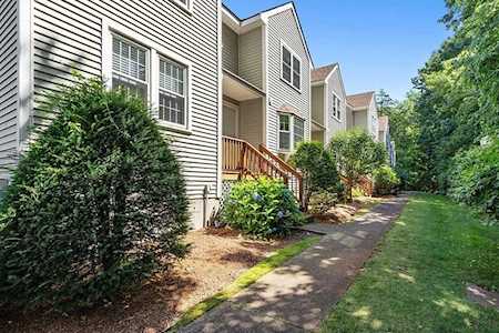 105 Patrick Rd #105 Tewksbury, MA 01876