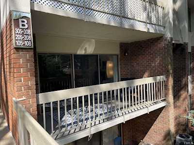 500 Umstead Drive #208 B Chapel Hill, NC 27516