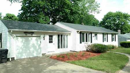 309 Abbott Run Valley Rd Cumberland, RI 02864-