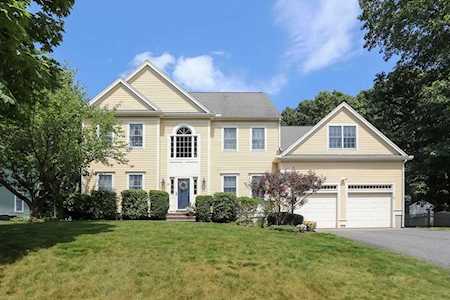 26 Pheasant Hollow Road Natick, MA 01760