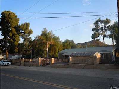 27141 Hammack Ave Perris, CA 92570