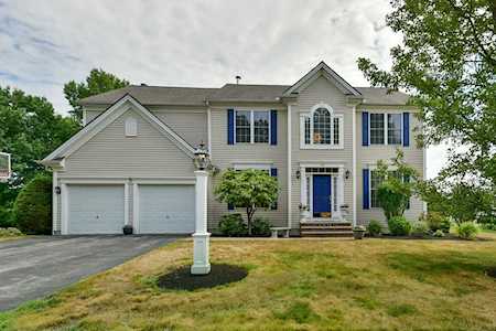 130 Amberville Rd North Andover, MA 01845