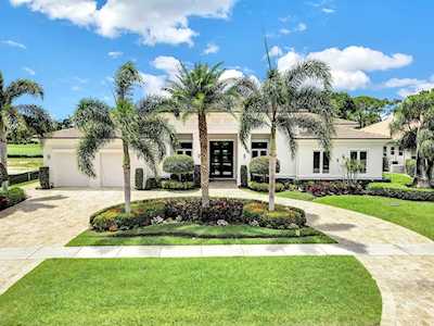 4800 Cherry Laurel Lane Delray Beach, FL 33445