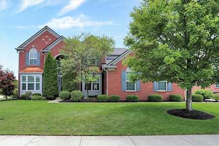 13741 Fossil Dr Carmel, IN 46074