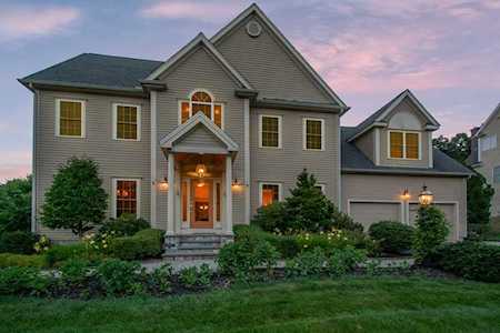 731 Samuel Drive Northbridge, MA 01588