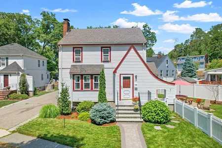 24 Wildwood Rd Medford, MA 02155