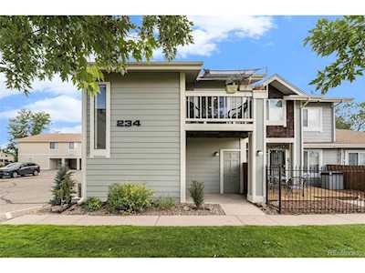 8717 Chase Dr Arvada, CO 80003