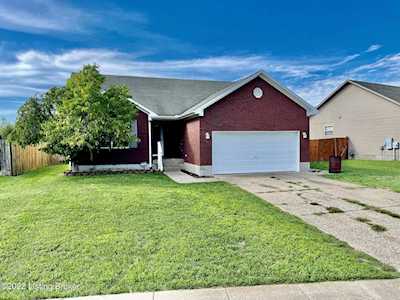 112 Red Oak Dr Shepherdsville, KY 40165