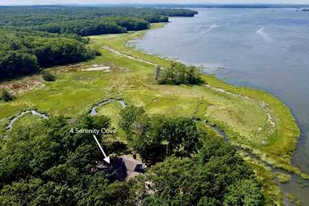 4 Serenity Cove Greenland, NH 03840