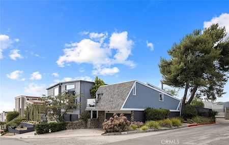2084 Del Mar Ave Laguna Beach, CA 92651