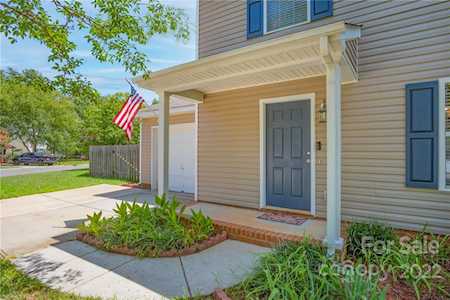 1050 Valley Forge Dr Clover, SC 29710