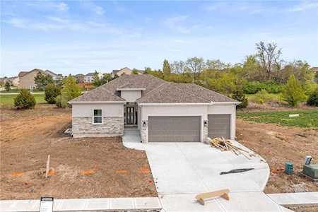 9267 Gander St Lenexa, KS 66227