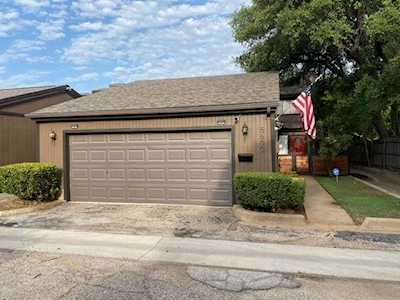 5600 Oak View Drive Fort Worth, TX 76112