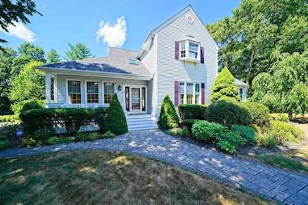 2 Monticello Circle Easton, MA 02356