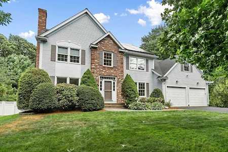 31 Buehler Road Bedford, MA 01730