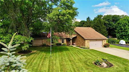 3622 Woodland Streams Dr Greenwood, IN 46143