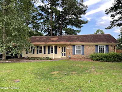713 Shadowridge Road Jacksonville, NC 28546