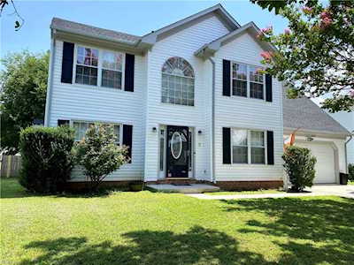 6607 James Point Ct Suffolk, VA 23435